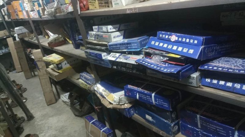 汽车零部件：塑料与金属材质的奥秘与区别